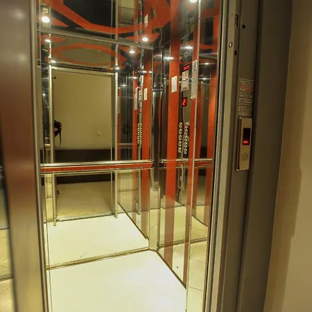Апартаменты Cozy Gold Appartment#free Parking#