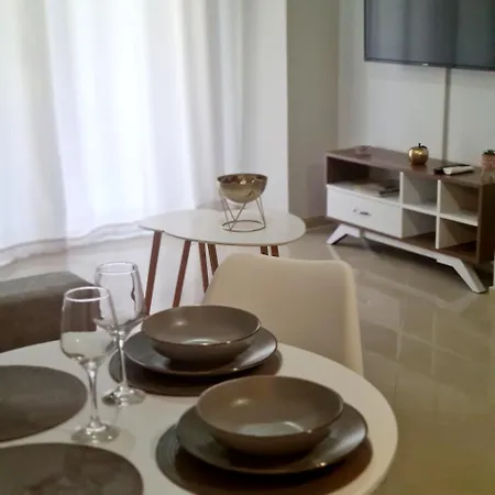 Cozy Gold Appartment#free Parking# Апартаменты Салоники